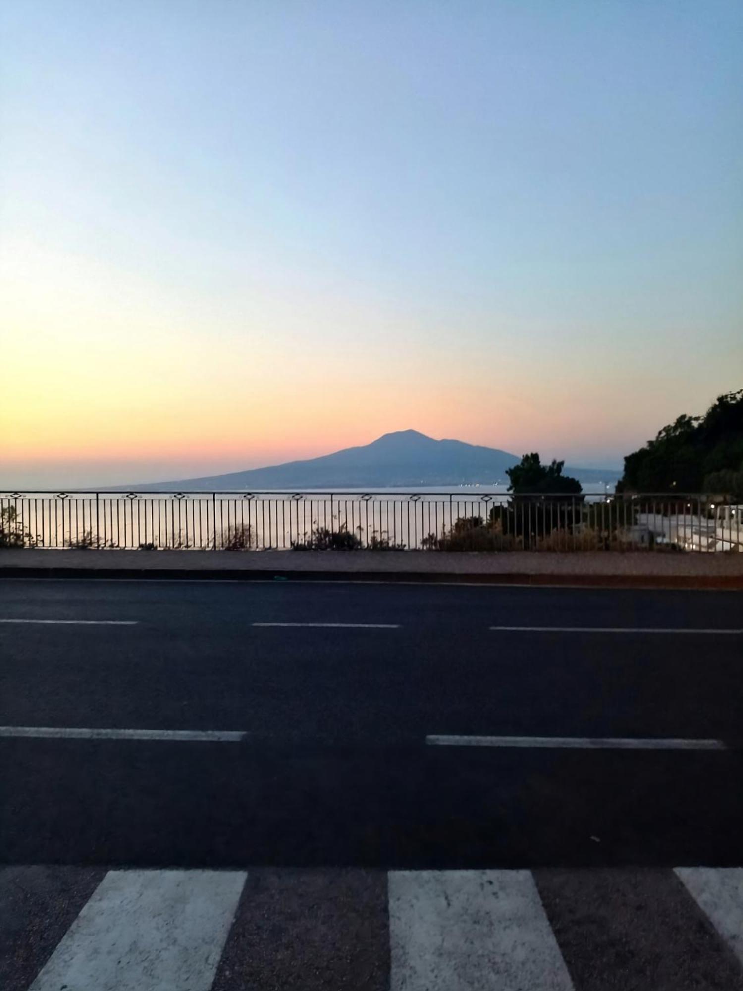 Casalulu Holiday Home - Lovely Apartment Sorrento Coast Vico Equense Exterior photo